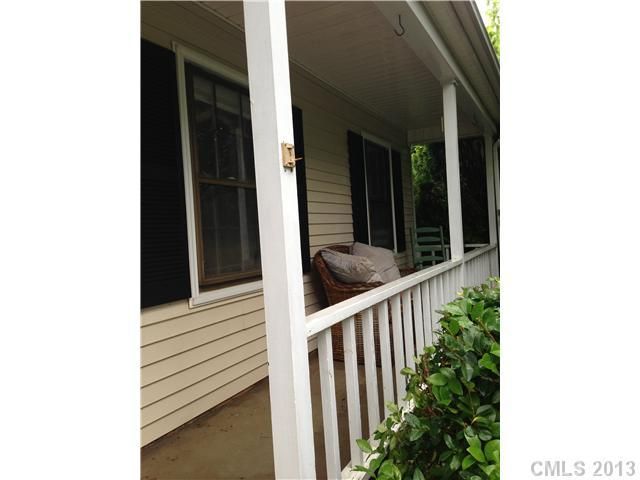 11724 Painted Tree Rd, Charlotte, NC 28226