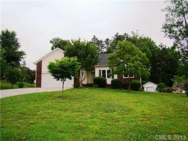 1140 Pine Cross Dr, Mount Pleasant, NC 28124