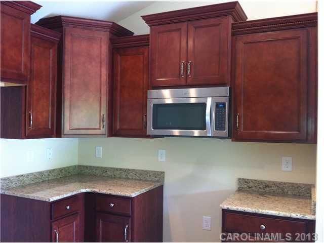 449 Augustus Ln #152, Mount Holly, NC 28120