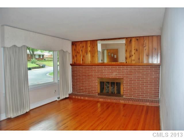1820 Kilborne Dr, Charlotte, NC 28205
