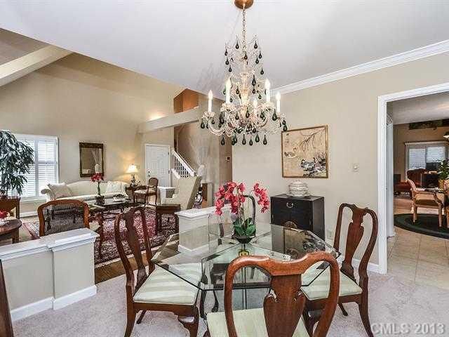 10329 Johns Towne Dr, Charlotte, NC 28210