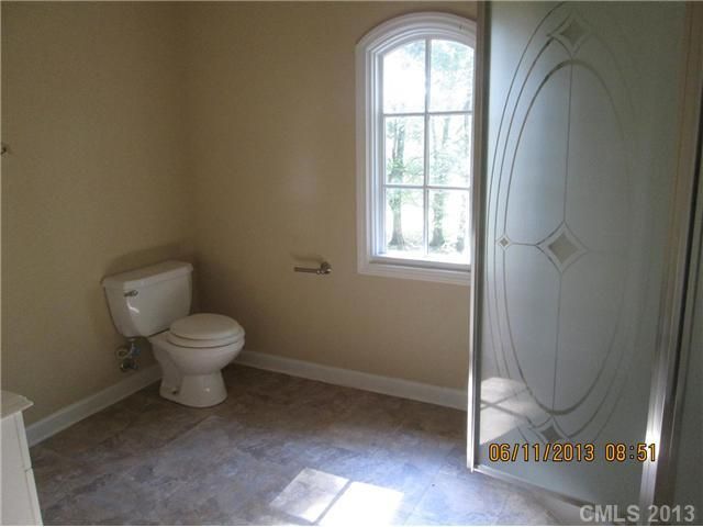 201 Cari Ln, Matthews, NC 28104