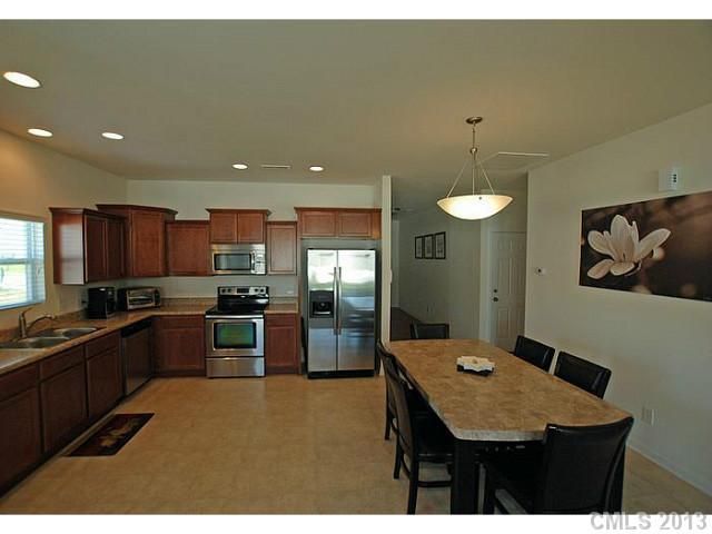 15109 Cavanshire Trl, Charlotte, NC 28278