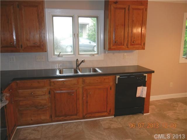 145 Fryling Ave, Concord, NC 28025