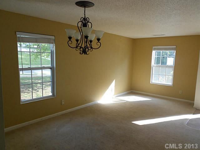 8826 Old Potters Rd, Charlotte, NC 28269