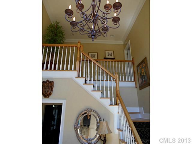 9116 Whispering Wind Dr, Charlotte, NC 28277