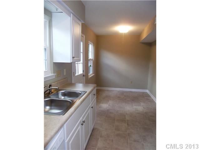 11117 Park Rd #-, Charlotte, NC 28226