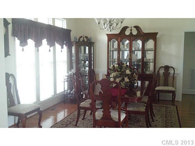 7812 Grimsby Cir, Harrisburg, NC 28075