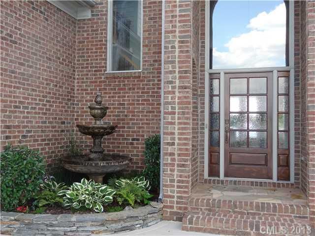 7123 Windaliere Dr, Cornelius, NC 28031