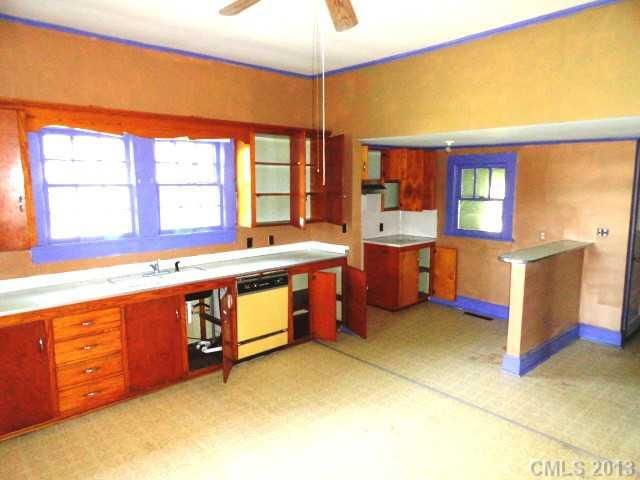 300 2nd St, Kannapolis, NC 28083