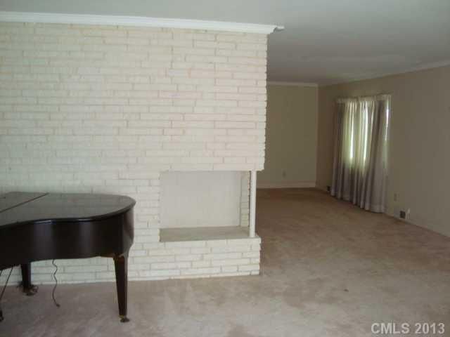 6826 Folger Dr, Charlotte, NC 28270