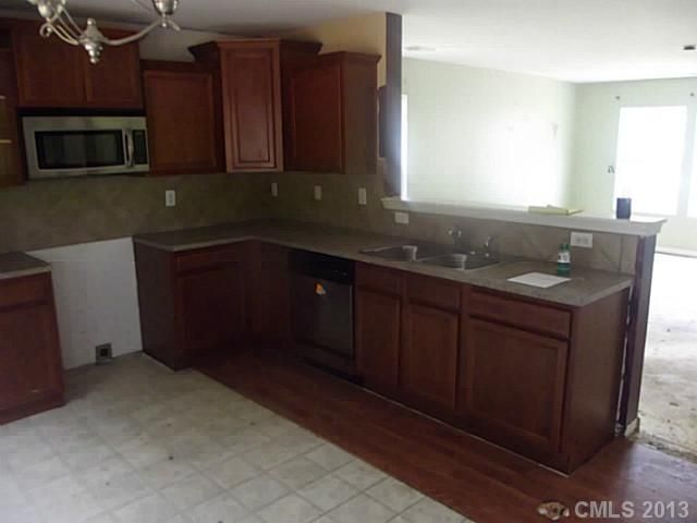 7226 Waldon Park Ln, Charlotte, NC 28214