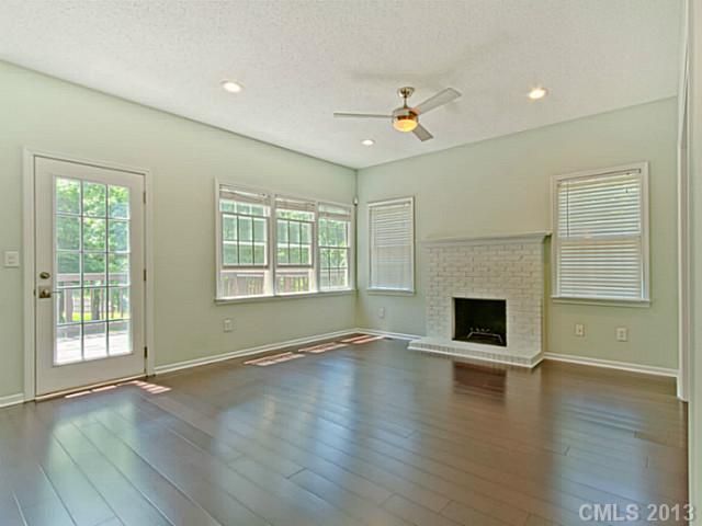 2900 Windsor Chase Dr, Matthews, NC 28105