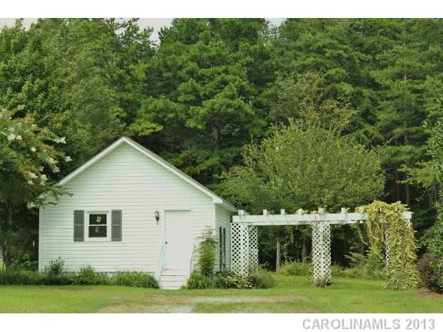 961 S Grandview Rd, Clover, SC 29710