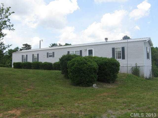 131 Peppertree Rd, Harmony, NC 28634