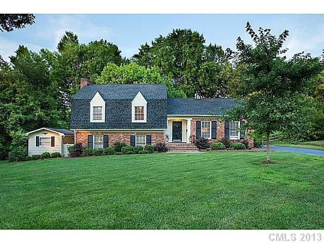 3209 Sunnybrook Dr, Charlotte, NC 28210