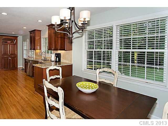 3209 Sunnybrook Dr, Charlotte, NC 28210