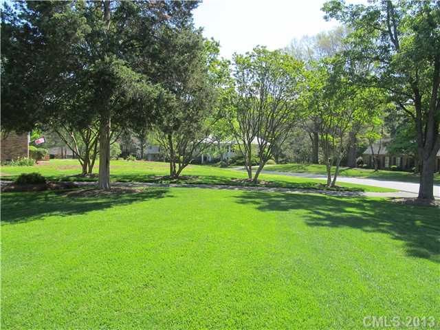 6900 Dulverton Dr, Charlotte, NC 28226