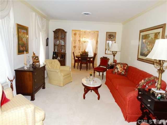 151 NW 25th Ave, Hickory, NC 28601