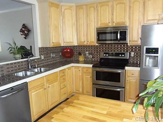 985 Tiger Ln #985, Charlotte, NC 28262