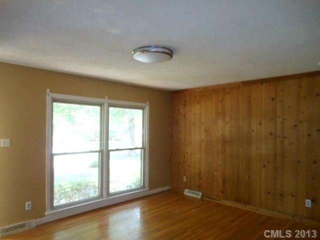 634 Tilden Rd, Charlotte, NC 28214