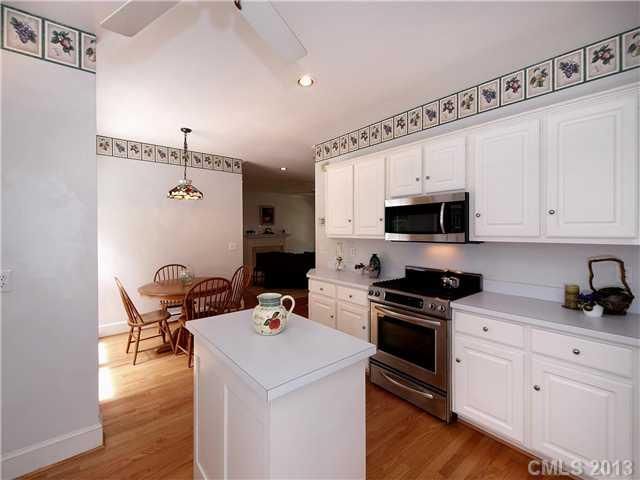 415 Hunters Pointe Dr, Indian Trail, NC 28079