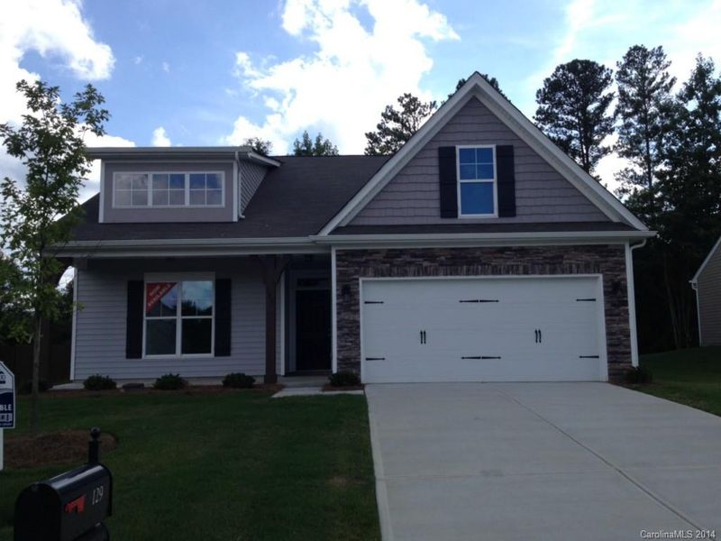 129 Kingston Dr #8, Mount Holly, NC 28120