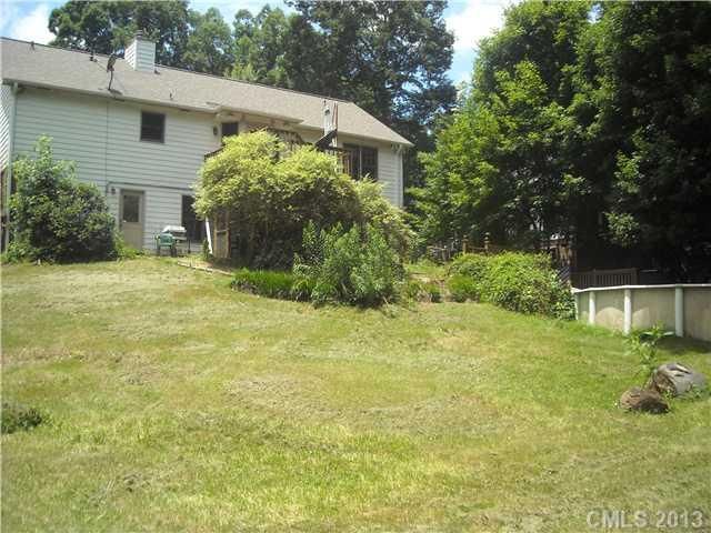 180 Antelope Dr, Mount Holly, NC 28120
