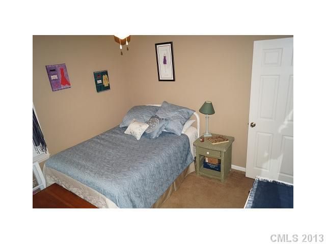 6217 Grove Park Blvd, Charlotte, NC 28215