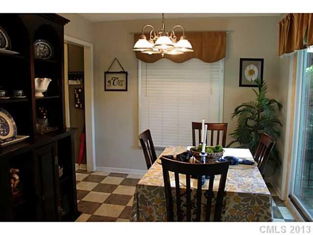 2821 Patio Ln, Gastonia, NC 28054