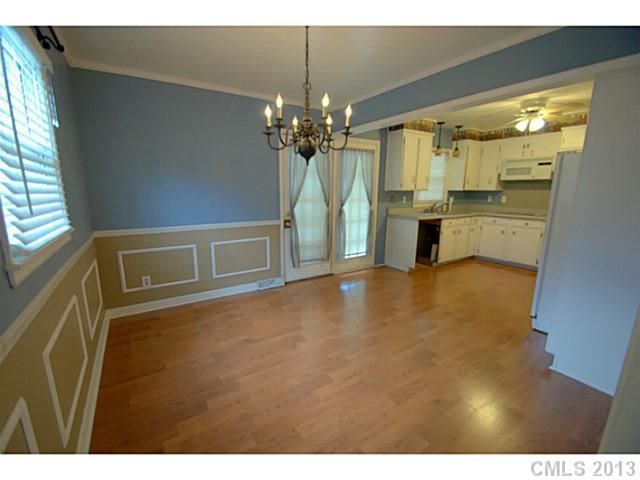324 Aurora Blvd, Matthews, NC 28105