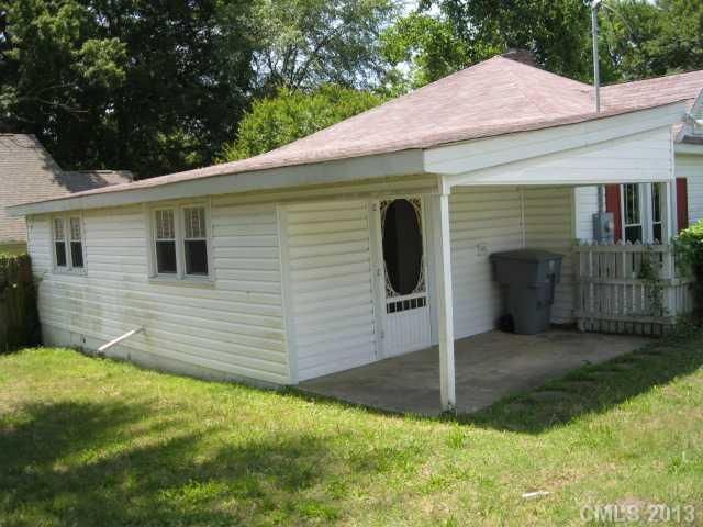 101 Catawba St, Clover, SC 29710