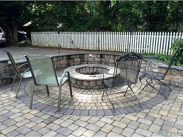 2220 Providence Rd, Charlotte, NC 28211