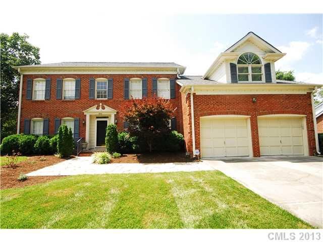 9310 Deer Spring Ln, Charlotte, NC 28210