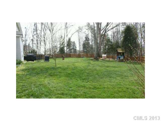 8805 Bryson Bend Dr, Charlotte, NC 28277