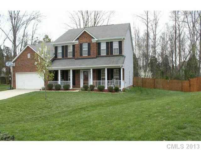8805 Bryson Bend Dr, Charlotte, NC 28277