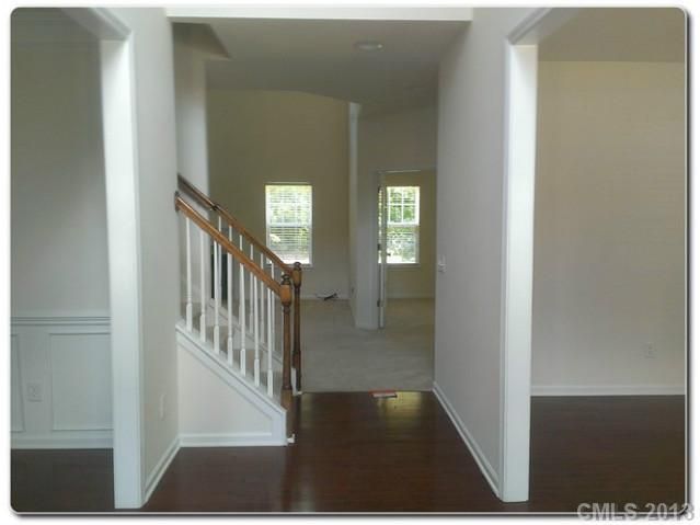 1527 Peachcroft Rd, Charlotte, NC 28216
