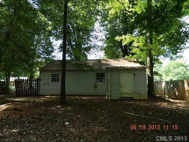 1048 Choyce Ave, Charlotte, NC 28217