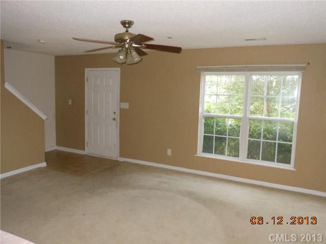 6119 Mcintyre Ridge Dr, Charlotte, NC 28216
