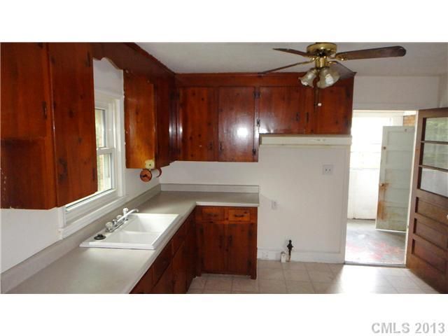 1820 Eastway Dr, Charlotte, NC 28205