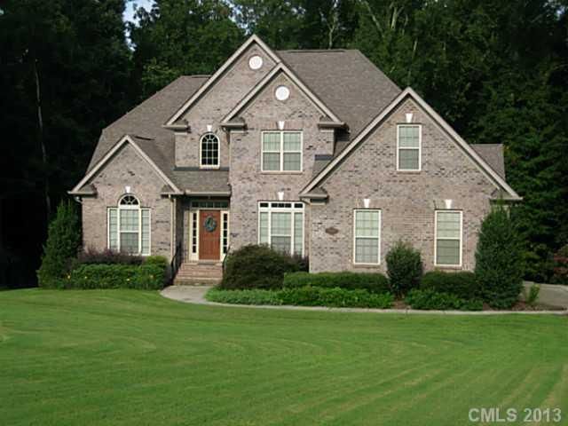 13807 Jonathans Ridge Rd, Charlotte, NC 28227