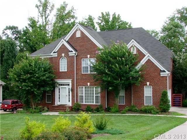 7622 Windsor Forest Pl, Harrisburg, NC 28075