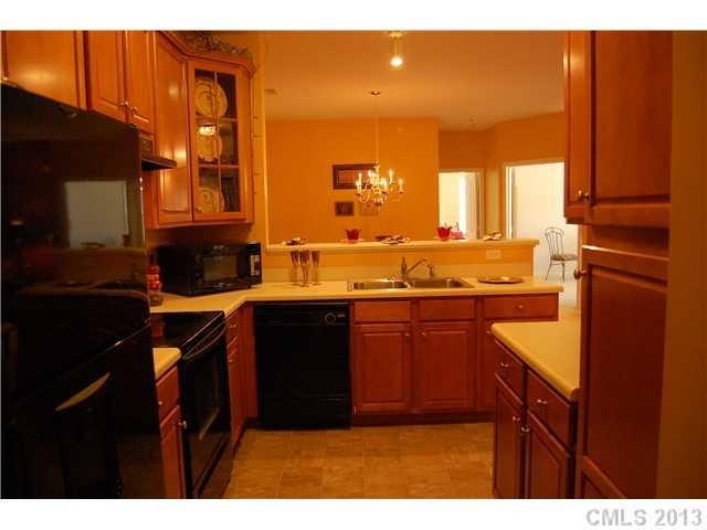 17011 Doe Valley Ct, Cornelius, NC 28031