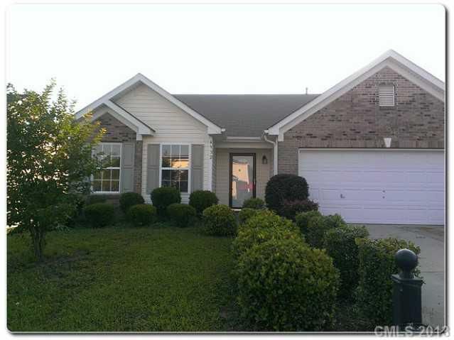4932 Lifeline Ln, Charlotte, NC 28278