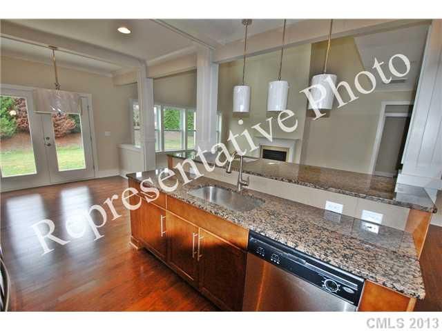 2221 Madeira Cir #306, Waxhaw, NC 28173