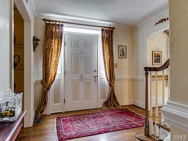 2301 Winterbrooke Dr, Matthews, NC 28105