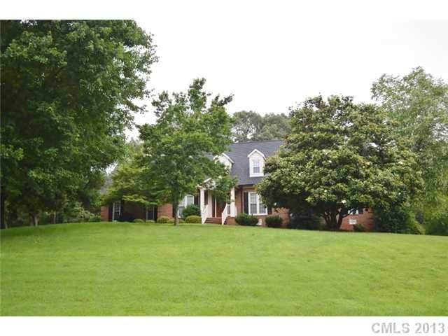 812 Hanover Dr, Concord, NC 28027