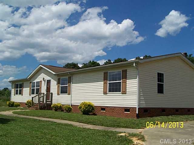 2218 Louanne Dr, Wingate, NC 28174