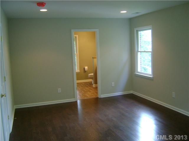 900 Balsam Ter, Charlotte, NC 28214