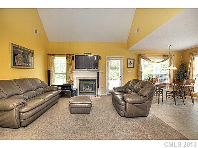 6609 Blythedale Dr, Charlotte, NC 28213